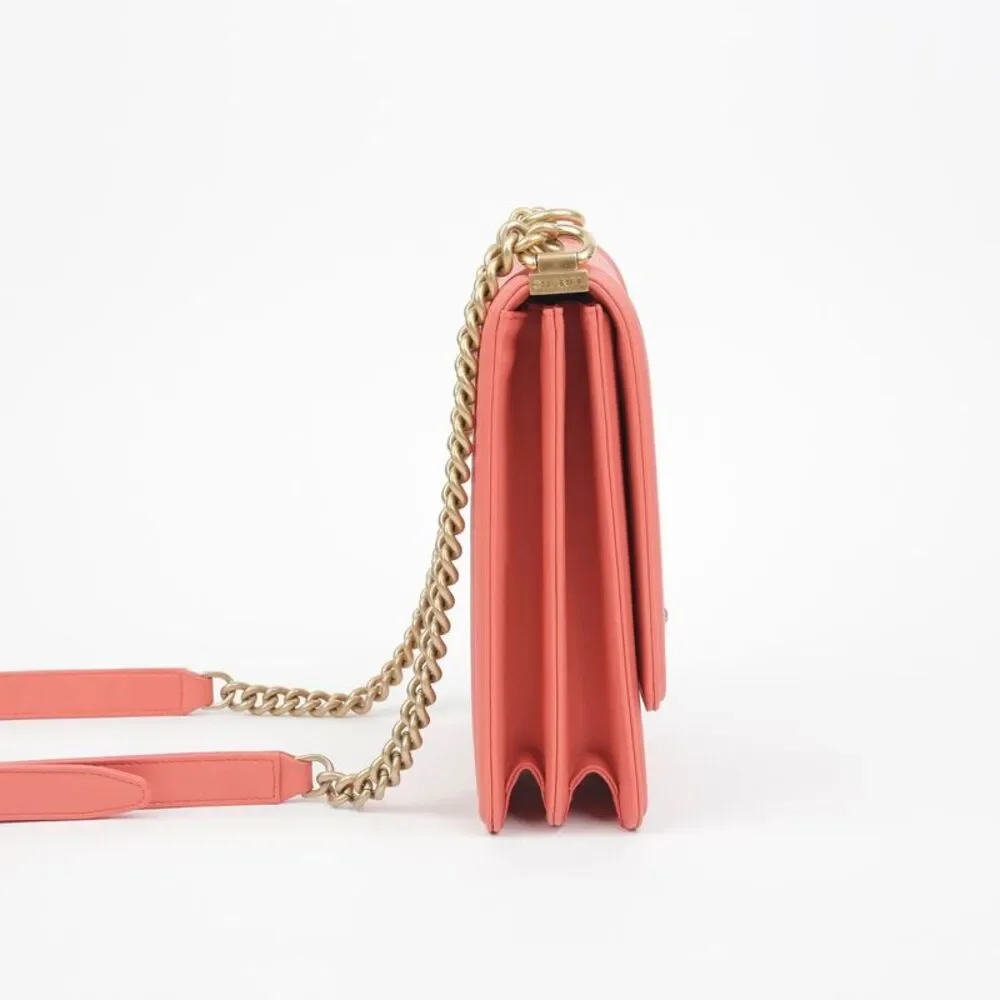 CHANEL details gender
